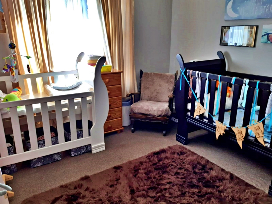 To Let 3 Bedroom Property for Rent in Hillside Free State